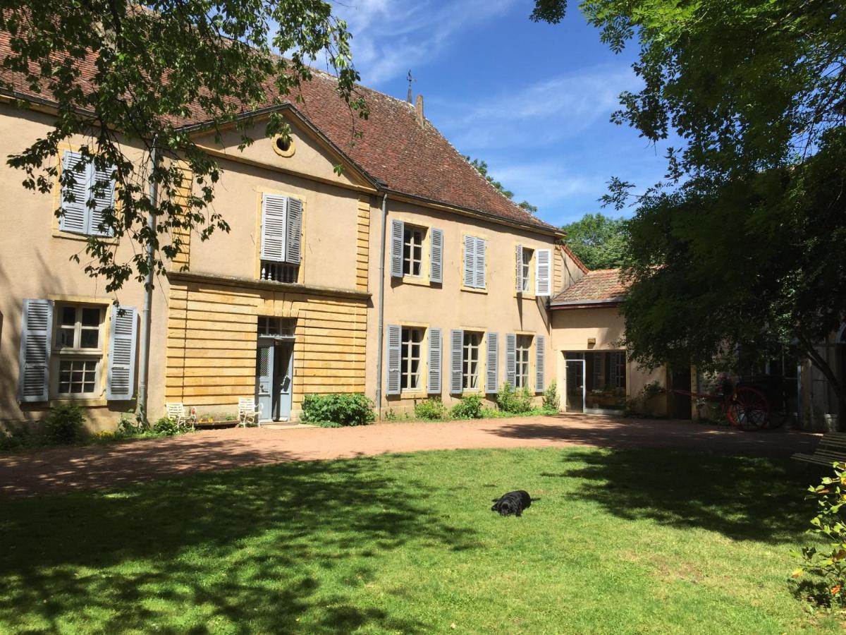 La Maison Des Peres Charolles Exterior photo