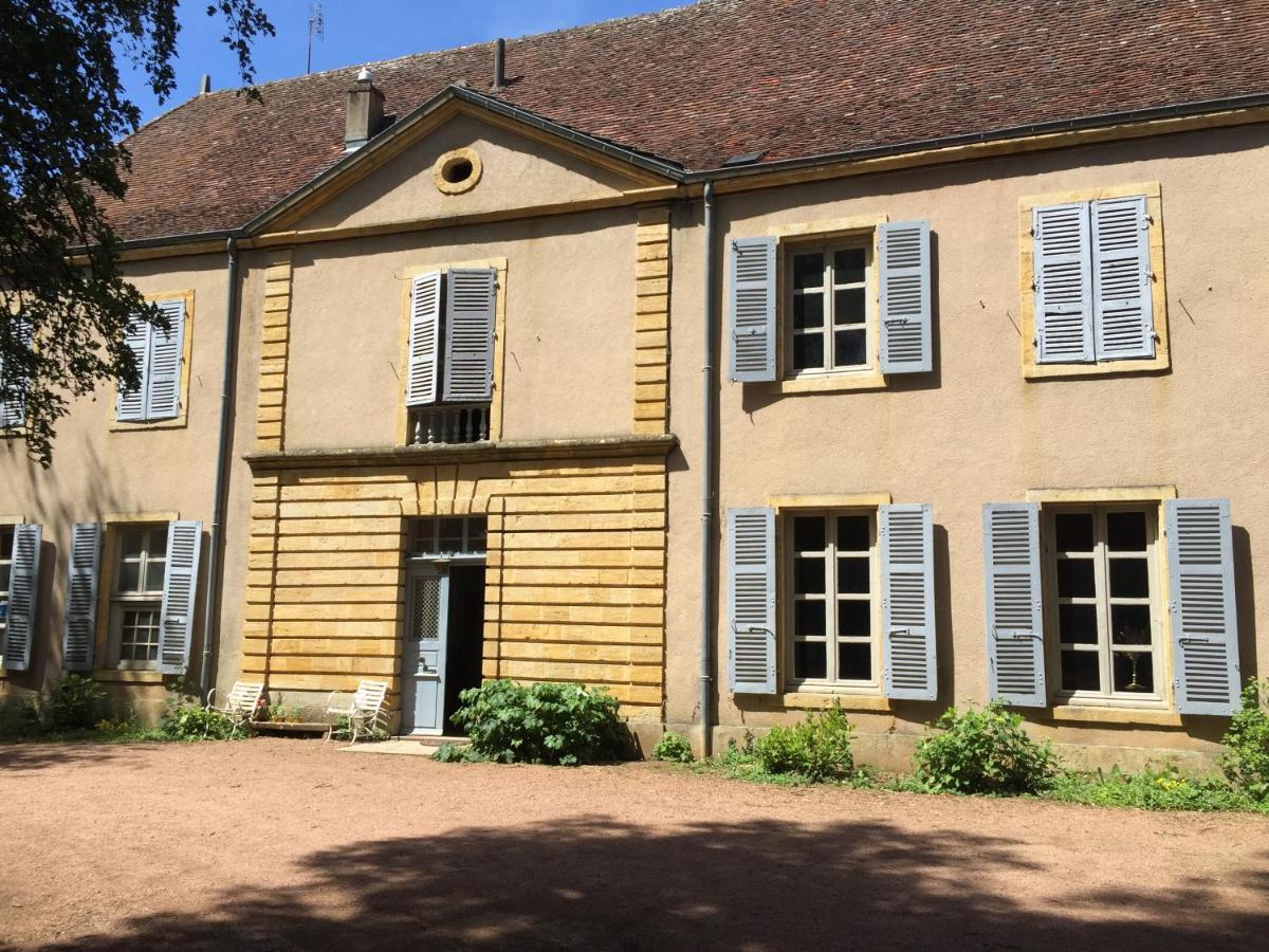 La Maison Des Peres Charolles Exterior photo